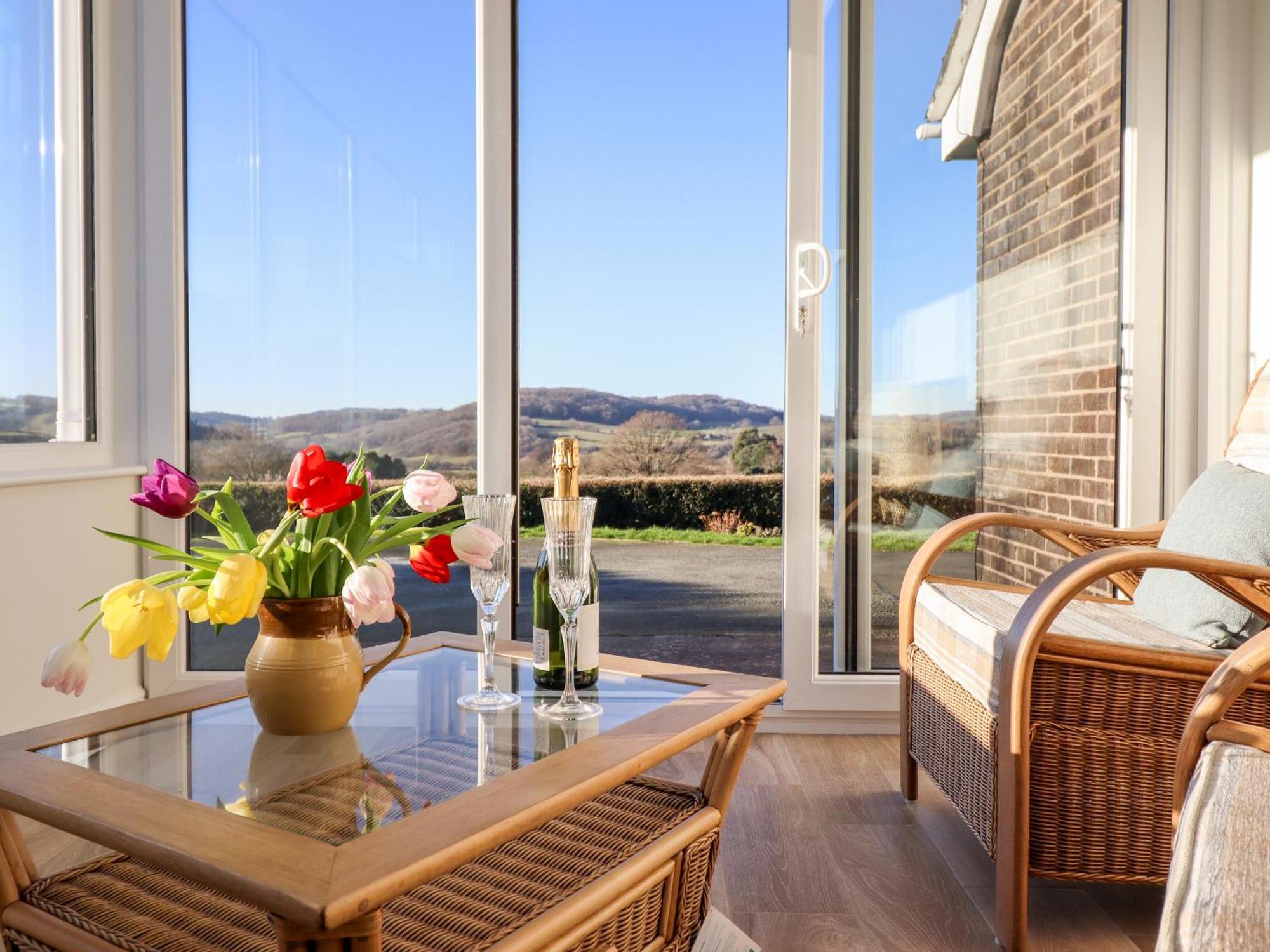 Berwyn View Villa Welshpool Exterior photo